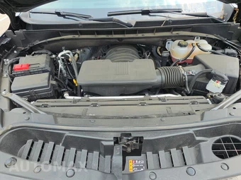 2025 GMC Yukon Denali 5SA - miniatura 15