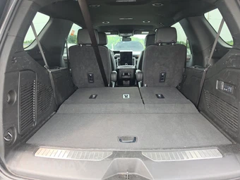 2025 GMC Yukon Denali 5SA - miniatura 16