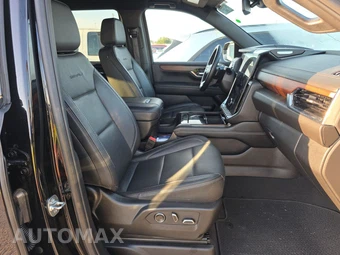 2025 GMC Yukon Denali 5SA - miniatura 8