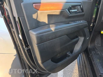 2025 GMC Yukon Denali 5SA - miniatura 9