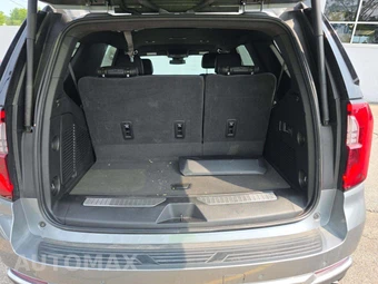 2025 GMC Yukon Denali 5SA - miniatura 12