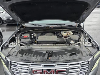 2025 GMC Yukon Denali 5SA - miniatura 17