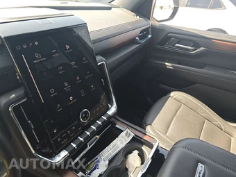 2025 GMC Yukon Denali 5SA - miniatura 11