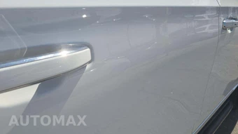 2025 GMC Yukon Denali 5SA - miniatura 20