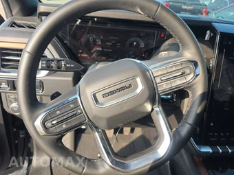 2025 GMC Yukon Denali 5SA - miniatura 10
