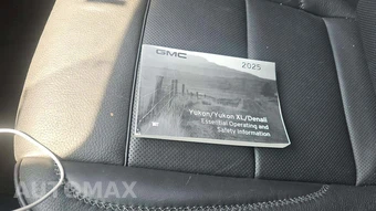 2025 GMC Yukon Denali 5SA - miniatura 22