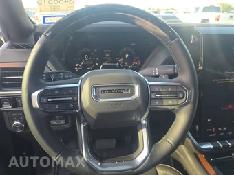 2025 GMC Yukon Denali 5SA - miniatura 10