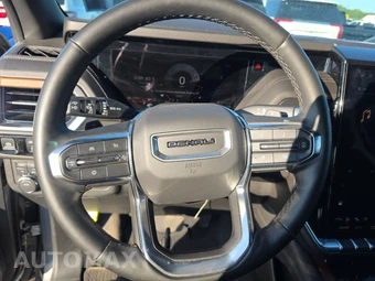 2025 GMC Yukon Denali 5SA - miniatura 10