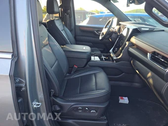 2025 GMC Yukon Denali 5SA - miniatura 8