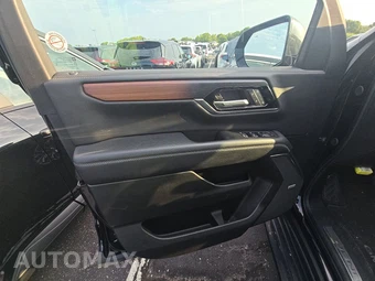 2025 GMC Yukon Denali 5SA - miniatura 9