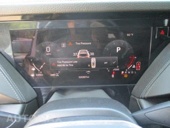 2025 GMC Yukon Denali 5SA - miniatura 9