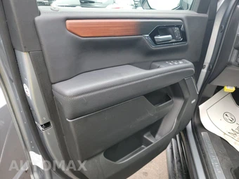 2025 GMC Yukon Denali 5SA - miniatura 9