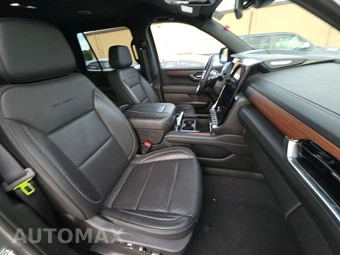 2025 GMC Yukon Denali 5SA - miniatura 8