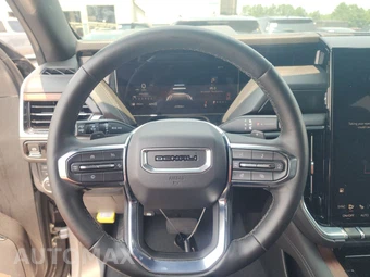 2025 GMC Yukon Denali 5SA - miniatura 10
