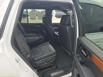 2025 GMC Yukon Denali 5SA - miniatura 17