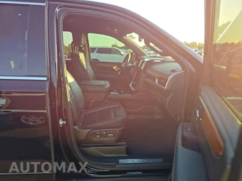 2025 GMC Yukon Denali 5SA - miniatura 8