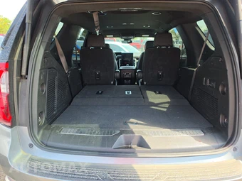 2025 GMC Yukon Denali 5SA - miniatura 17