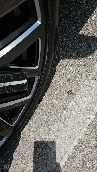 2025 GMC Yukon Denali Ultimate 5SB - miniatura 21