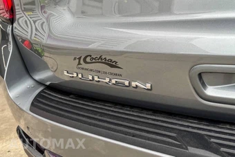 2025 GMC Yukon Denali Ultimate 5SB - miniatura 24
