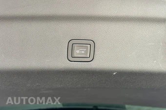 2025 GMC Yukon Denali Ultimate 5SB - miniatura 27