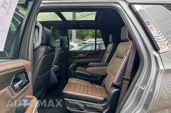 2025 GMC Yukon Denali Ultimate 5SB - miniatura 28