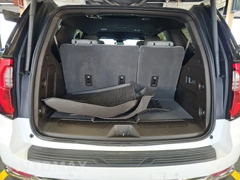 2025 GMC Yukon Elevation 4SA - miniatura 17