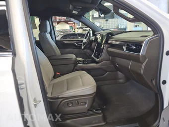 2025 GMC Yukon Elevation 4SA - miniatura 8