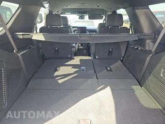 2025 GMC Yukon Elevation 4SA - miniatura 16