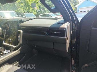 2025 GMC Yukon Elevation 4SA - miniatura 20