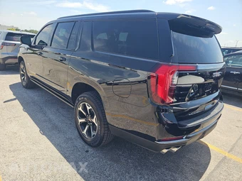 2025 GMC Yukon XL AT4 4SB - miniatura 6