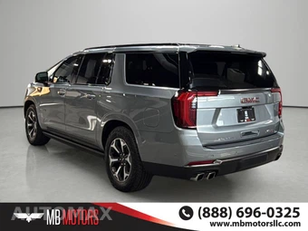 2025 GMC Yukon XL AT4 Ultimate 4SG - miniatura 3