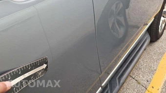 2025 GMC Yukon XL Denali 5SA - miniatura 28