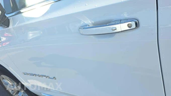 2025 GMC Yukon XL Denali 5SA - miniatura 27