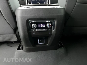 2025 GMC Yukon XL Denali 5SA - miniatura 44