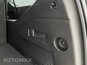 2025 GMC Yukon XL Denali 5SA - miniatura 47