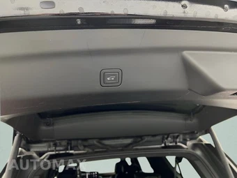 2025 GMC Yukon XL Denali 5SA - miniatura 48