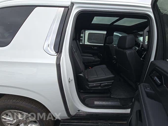 2025 GMC Yukon XL Denali 5SA - miniatura 17