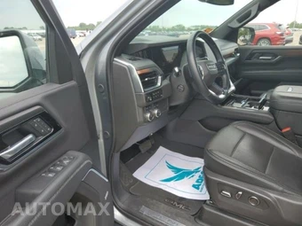2025 GMC Yukon XL Denali 5SA - miniatura 5