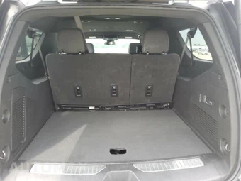 2025 GMC Yukon XL Denali 5SA - miniatura 8