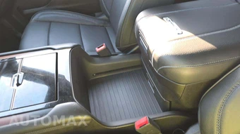 2025 GMC Yukon XL Denali 5SA - miniatura 21