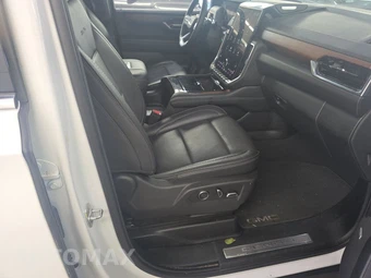 2025 GMC Yukon XL Denali 5SA - miniatura 8