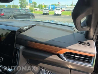 2025 GMC Yukon XL Denali 5SA - miniatura 17