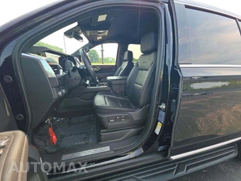 2025 GMC Yukon XL Denali 5SA - miniatura 3