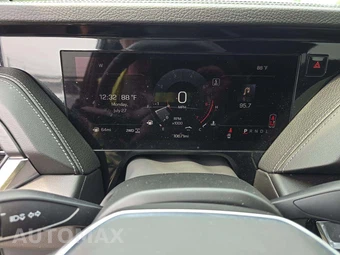 2025 GMC Yukon XL Denali 5SA - miniatura 9