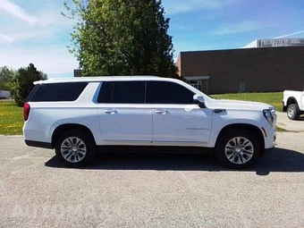 2025 GMC Yukon XL Denali 5SA - miniatura 6