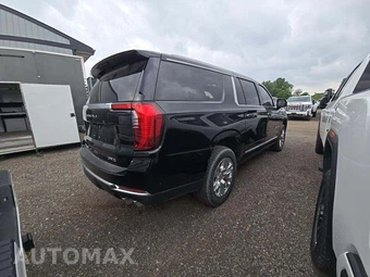2025 GMC Yukon XL Denali 5SA - miniatura 3