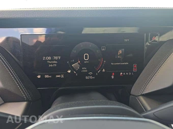 2025 GMC Yukon XL Denali 5SA - miniatura 9