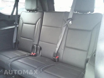 2025 GMC Yukon XL Denali 5SA - miniatura 17