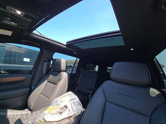 2025 GMC Yukon XL Denali 5SA - miniatura 11