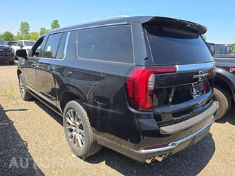 2025 GMC Yukon XL Denali 5SA - miniatura 2